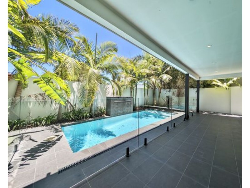 7826 Pavilions Close, Hope Island QLD 4212