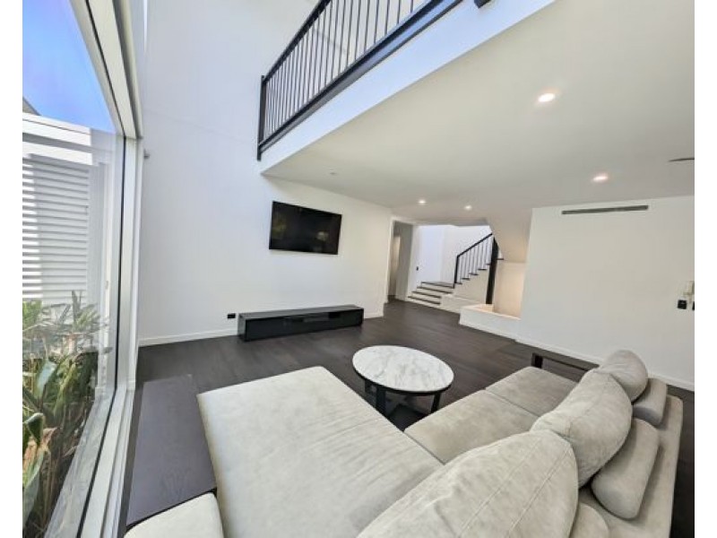 7826 Pavilions Close, Hope Island QLD 4212