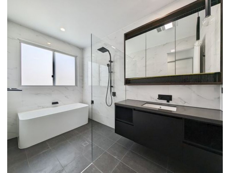 7826 Pavilions Close, Hope Island QLD 4212