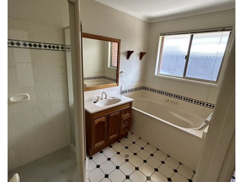 14 Cowell Drive, Burleigh Heads QLD 4220