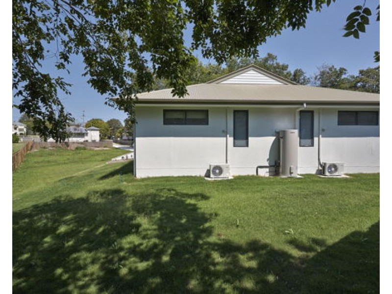 69a Warwick road, Ipswich QLD 4305