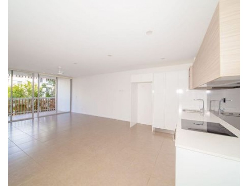 3214/1-7 Waterford Court, Bundall QLD 4217