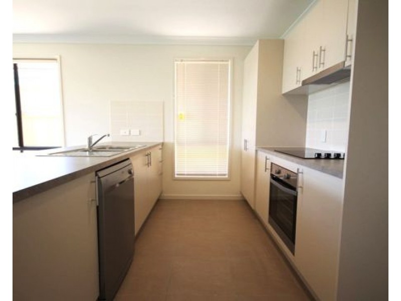 39 John Carroll Way, Redbank Plains QLD 4301