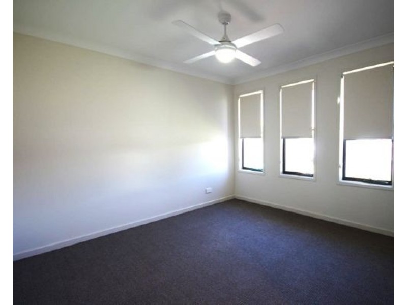 39 John Carroll Way, Redbank Plains QLD 4301