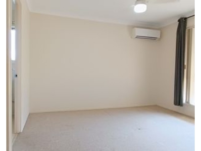 16 Toona place, Calamvale QLD 4116