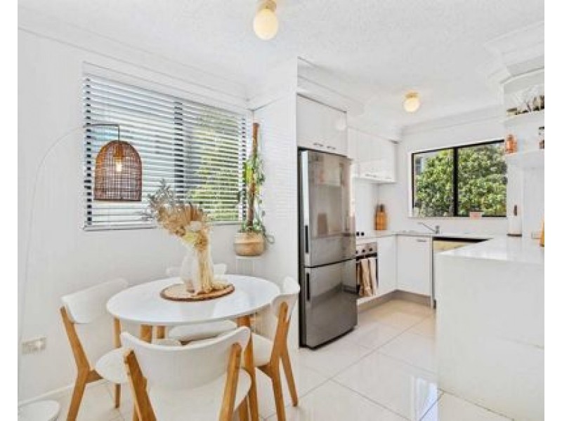 5 35 britannia avenue broadbeach, Broadbeach QLD 4218