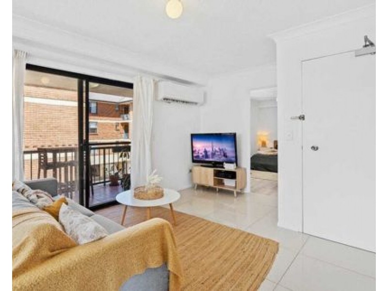 5 35 britannia avenue broadbeach, Broadbeach QLD 4218