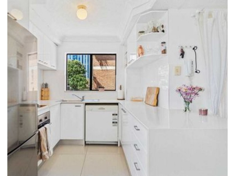 5 35 britannia avenue broadbeach, Broadbeach QLD 4218