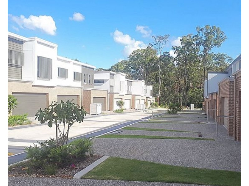 36 Avondale Cres, Parkinson QLD 4115