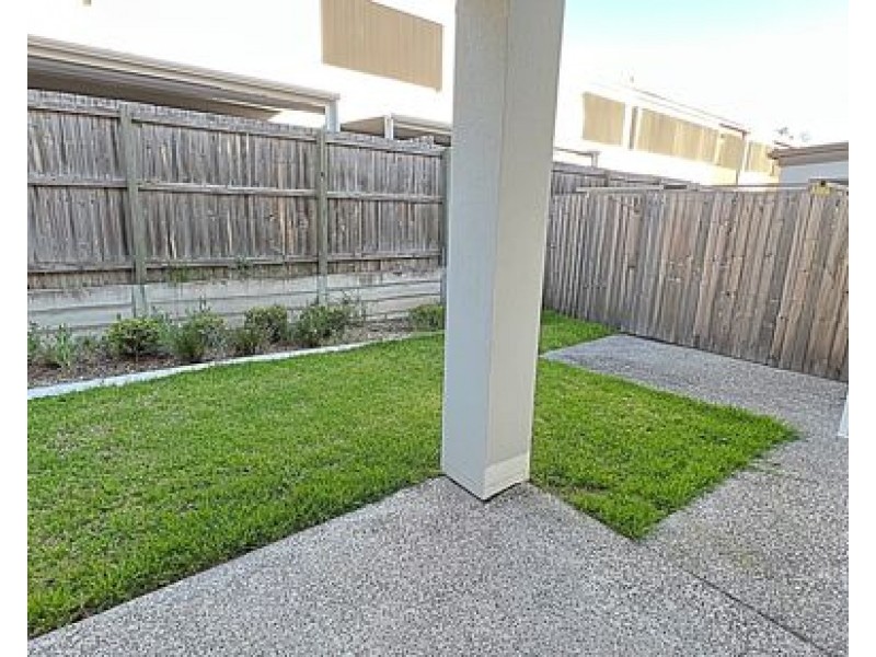 36 Avondale Cres, Parkinson QLD 4115
