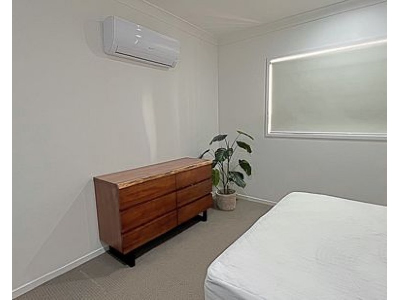 36 Avondale Cres, Parkinson QLD 4115