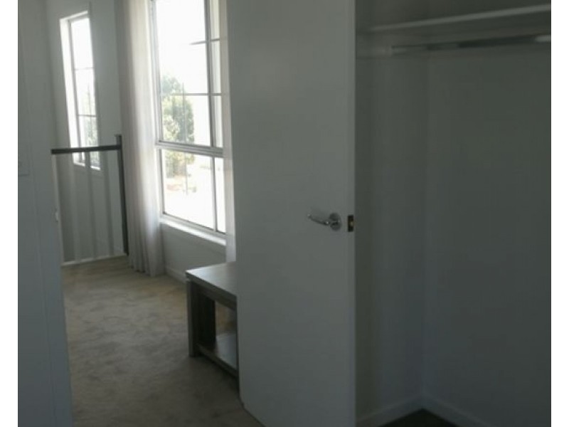 9 Oscar Drive, Rochedale QLD 4123