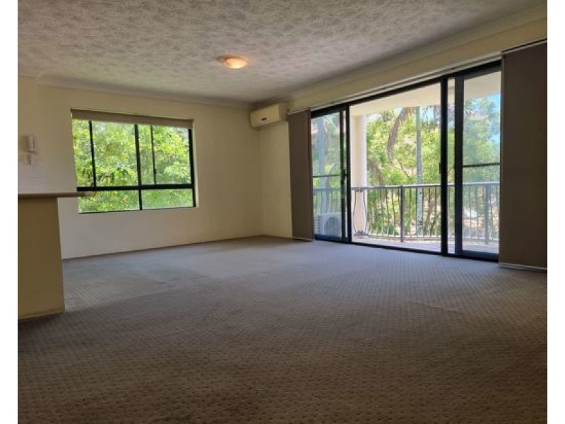 16-26 Waverley Street, Southport QLD 4215