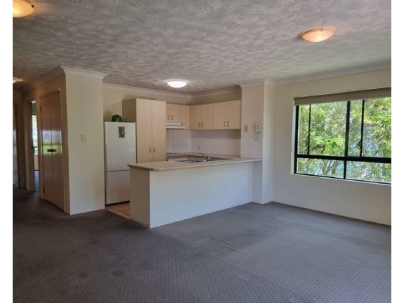 16-26 Waverley Street, Southport QLD 4215