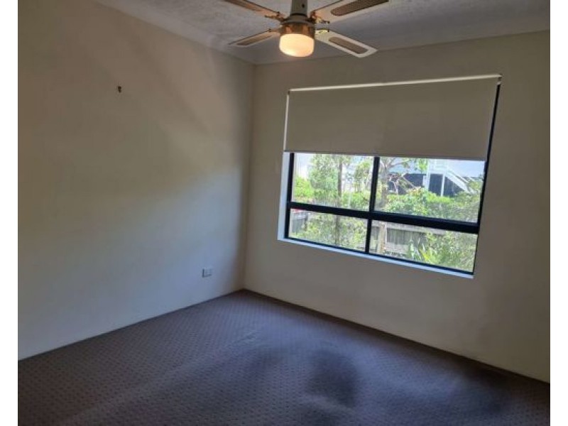 16-26 Waverley Street, Southport QLD 4215