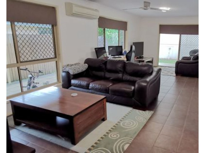 100/2 Anaheim drive, Helensvale QLD 4212