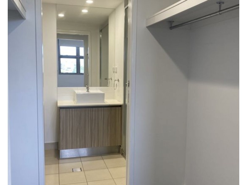 1209 42 Laver Drive, Robina QLD 4226