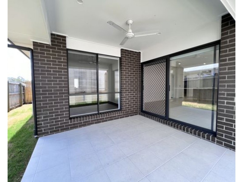 12 Robin Street, Morayfield QLD 4506