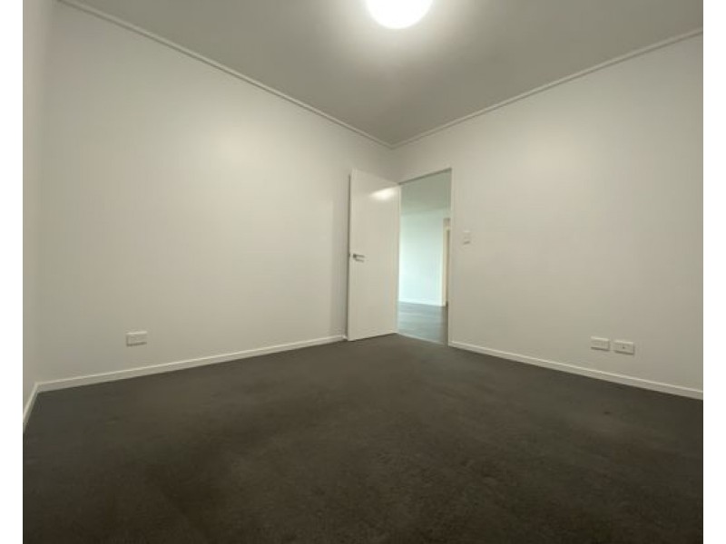 2102 42 Laver Drive, Robina QLD 4226