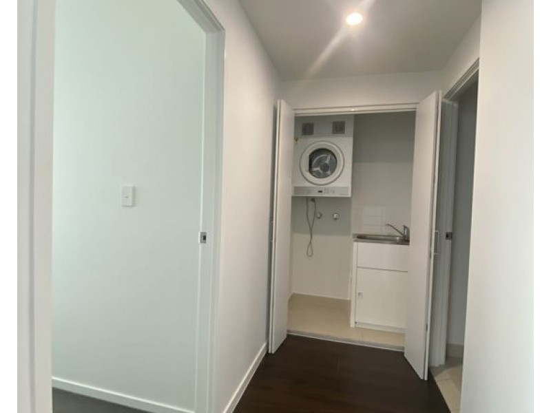 2102 42 Laver Drive, Robina QLD 4226