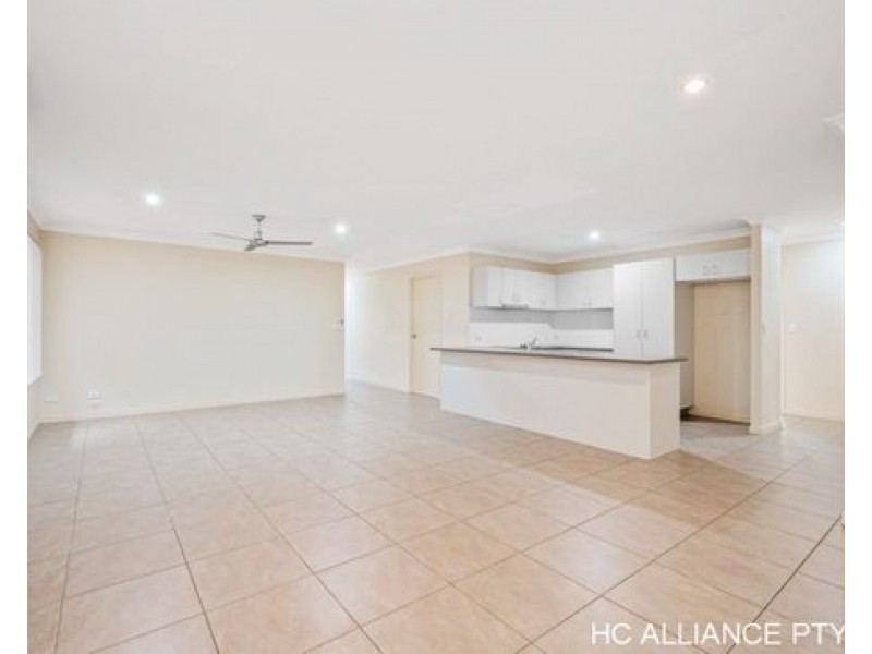 9 DAISY ST, Springfield Lakes QLD 4300