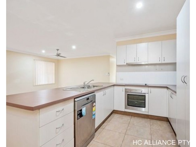 9 DAISY ST, Springfield Lakes QLD 4300