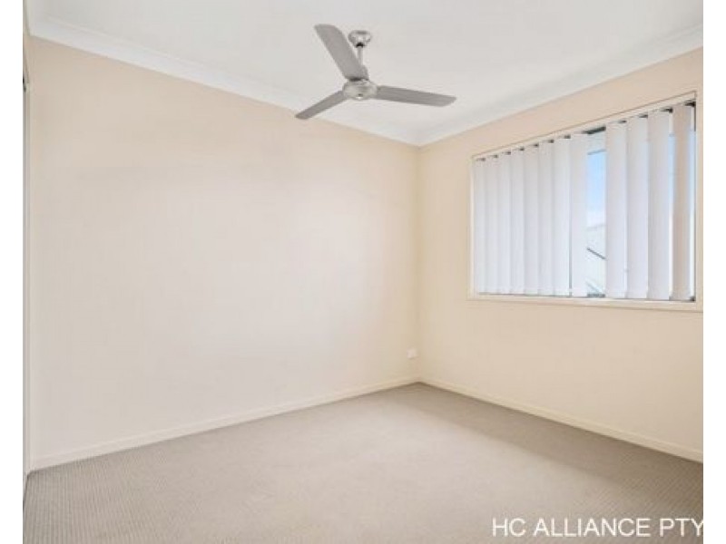 9 DAISY ST, Springfield Lakes QLD 4300