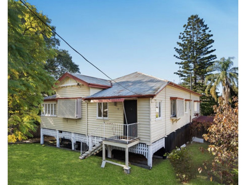 38 Balmoral Street, Hawthorne QLD 4171