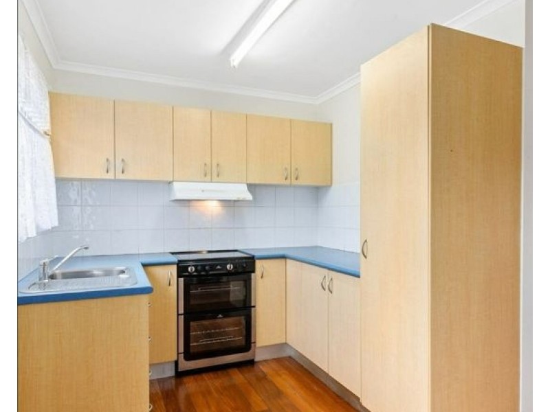 613 Browns Plains Rd, Crestmead QLD 4132