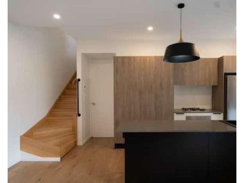 21-23 Worden St, Morningside QLD 4170