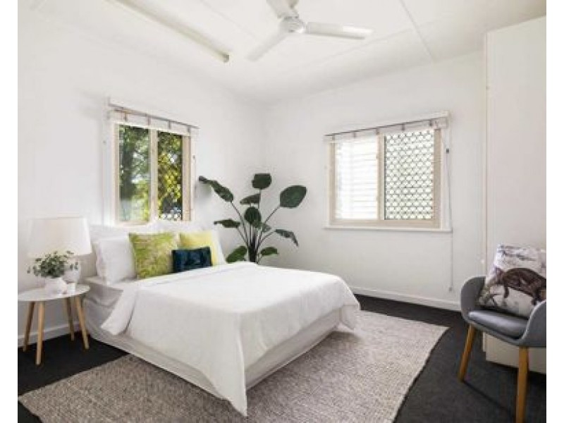 9 Clare Rd, Rocklea QLD 4106