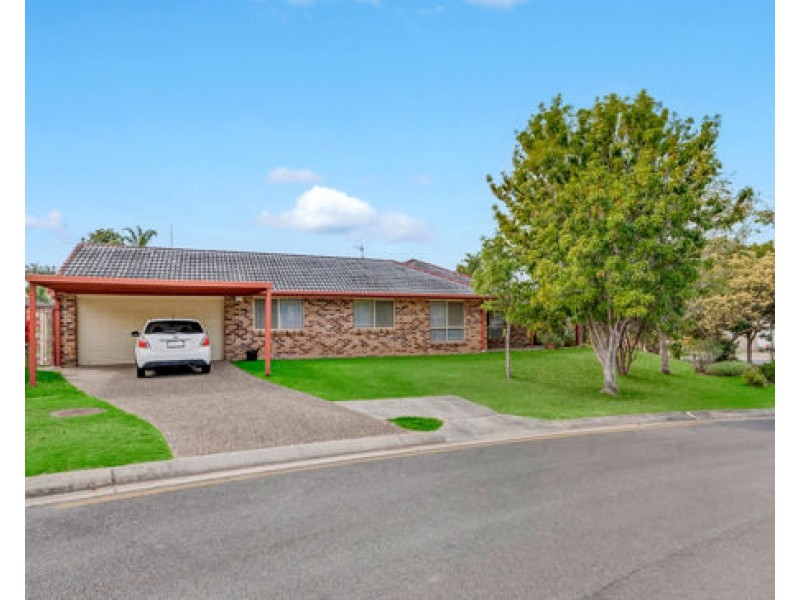 13 Kosciusko Crescent, Southport QLD 4215