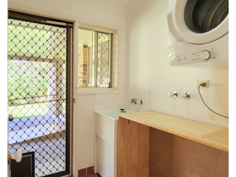 13 Kosciusko Crescent, Southport QLD 4215