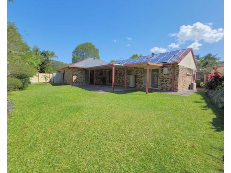 13 Kosciusko Crescent, Southport QLD 4215