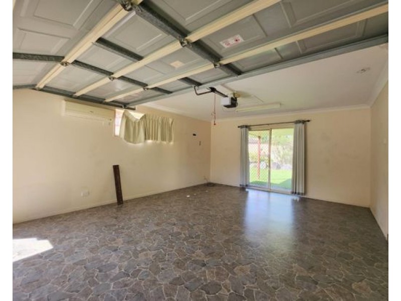 13 Kosciusko Crescent, Southport QLD 4215