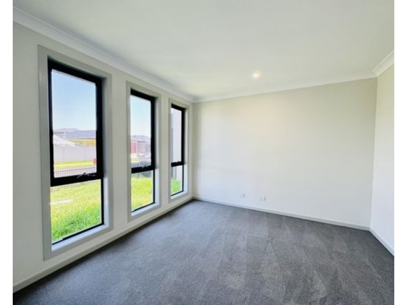 16 Passendale Road, Edmondson Park NSW 2174