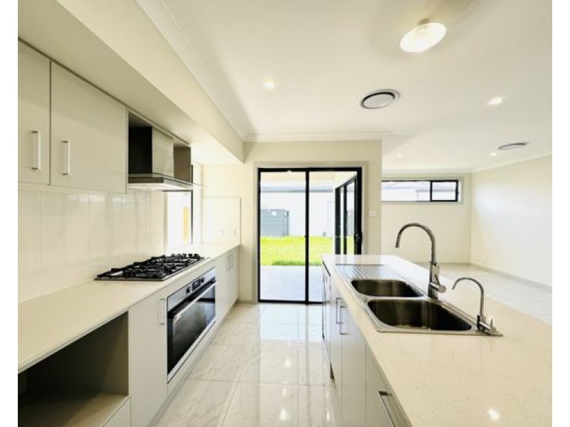 16 Passendale Road, Edmondson Park NSW 2174