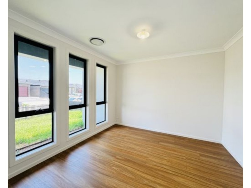 12 Passendale Road, Edmondson Park NSW 2174