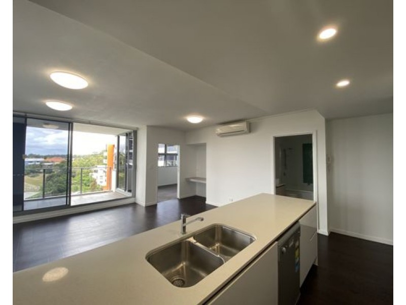2207 42 Laver Drive, Robina QLD 4226