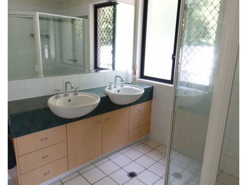5 lillywood circuit, Molendinar QLD 4214