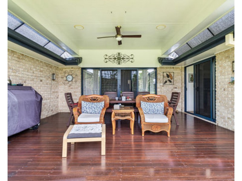 1 Marshall Grove, Bonogin QLD 4213