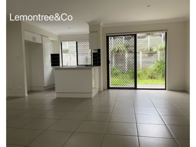 22 20 Kianawah Road South, Manly West QLD 4179