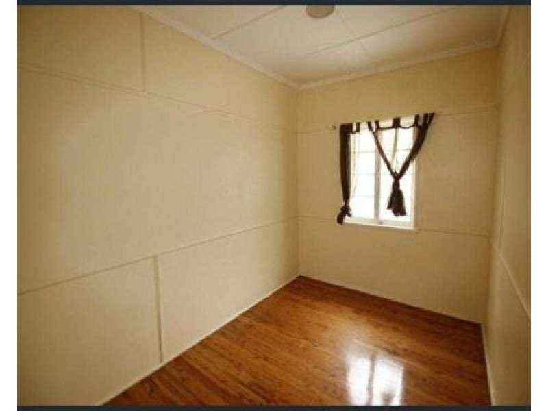 92 Ainsworth Street, Salisbury QLD 4107