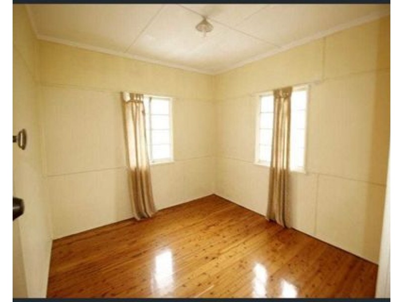 92 Ainsworth Street, Salisbury QLD 4107