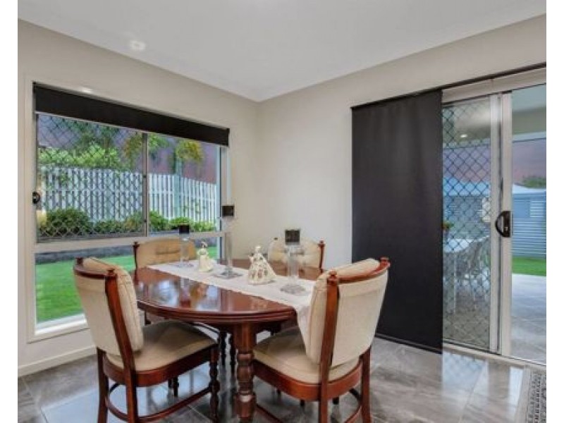 17 Carpenters Drive, Coomera QLD 4209