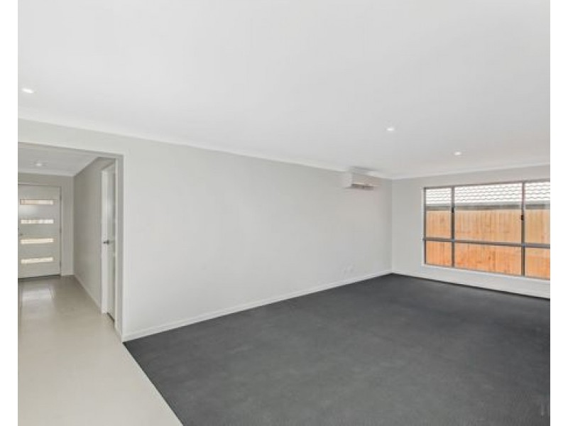 16 Harvard Street, Pimpama QLD 4209