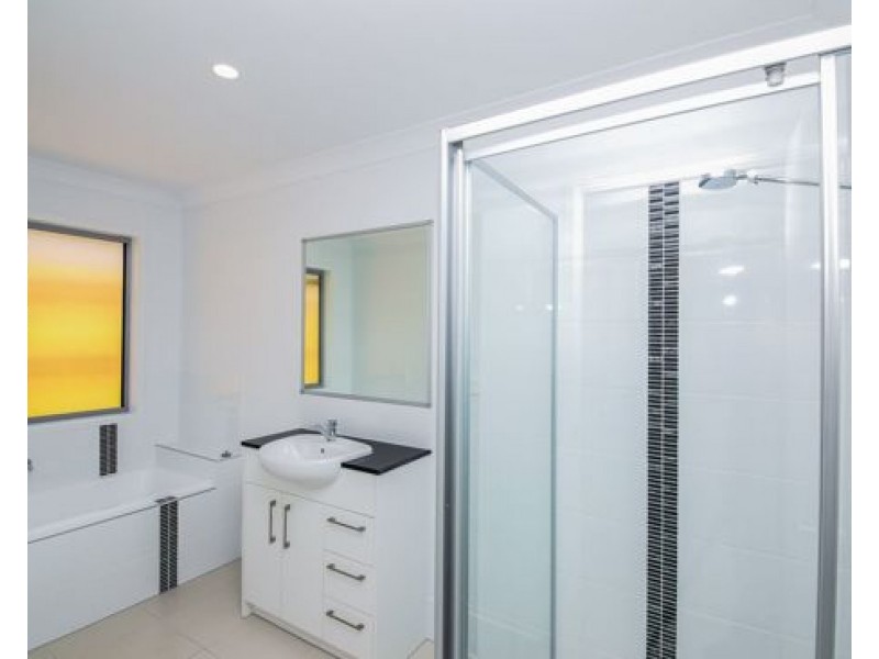 16 Harvard Street, Pimpama QLD 4209