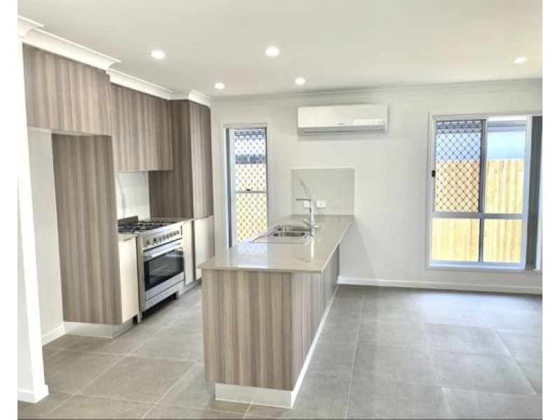 21 Dora Court, Logan Reserve QLD 4133