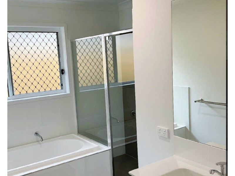 21 Dora Court, Logan Reserve QLD 4133