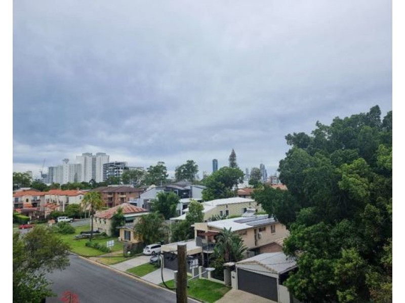 Unit 401, 11 Andrews Street, Southport QLD 4215